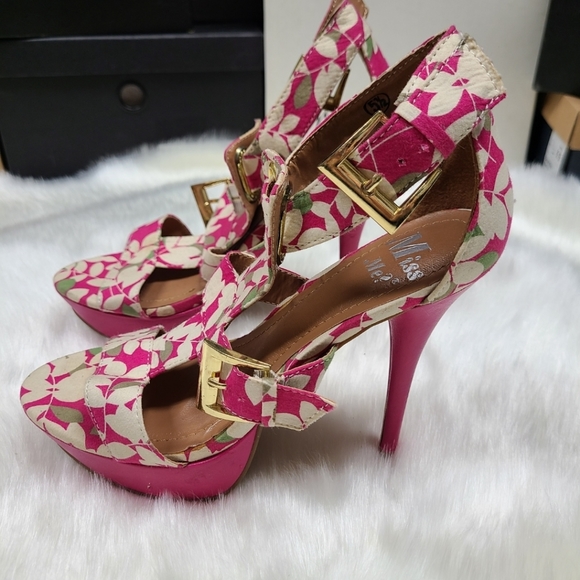 Miss Me? Floral Platform Stilettos - Picture 1 of 16